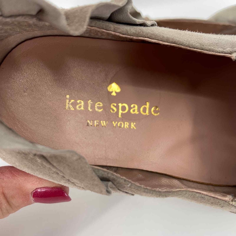 Kate Spade New York Lillie Ruffle Sneaker Size 6 Beige Suede Slip On Loafer - Picture 7 of 11
